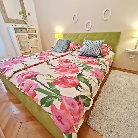 Beach Apartment Ivana Omiš Buitenkant foto