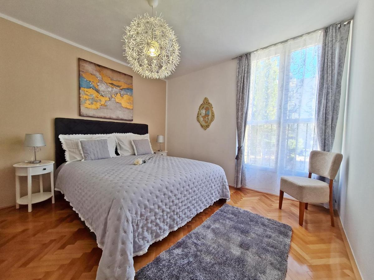 Beach Apartment Ivana Omiš Buitenkant foto