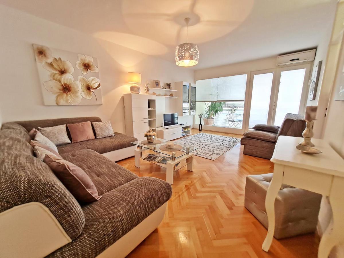 Beach Apartment Ivana Omiš Buitenkant foto
