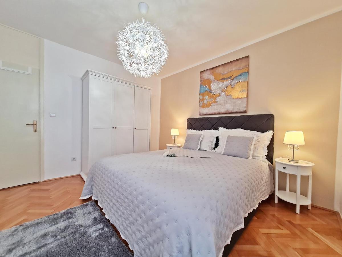 Beach Apartment Ivana Omiš Buitenkant foto