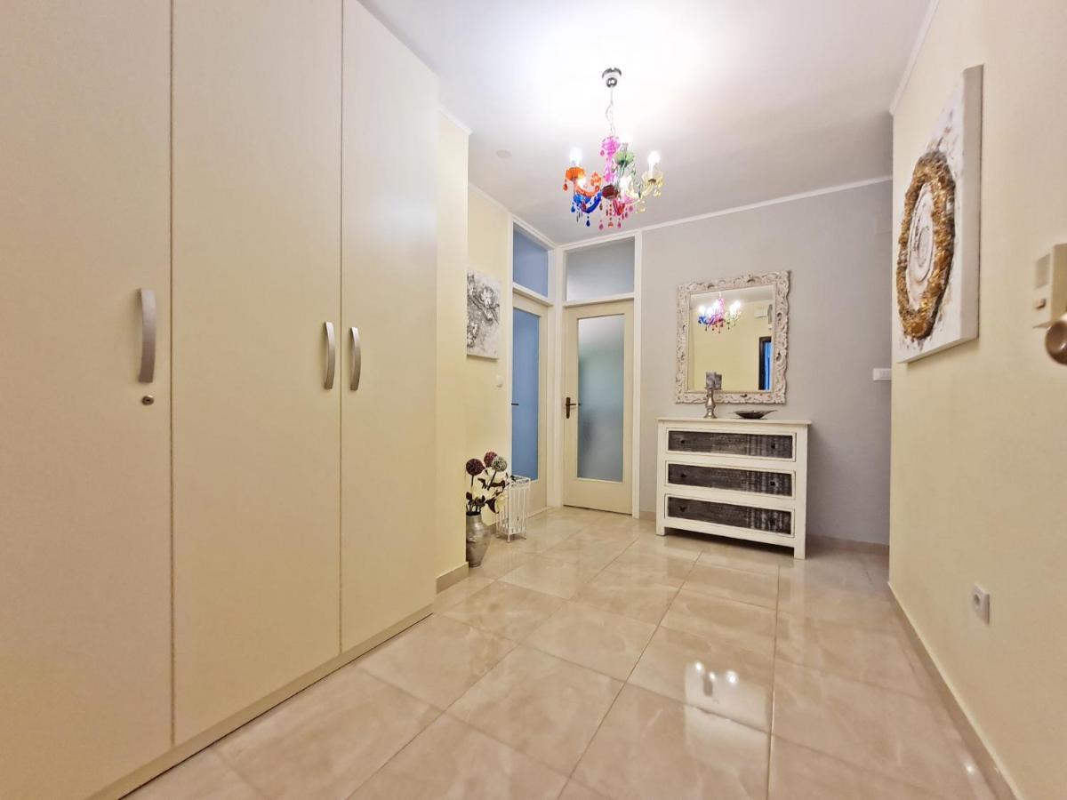 Beach Apartment Ivana Omiš Buitenkant foto
