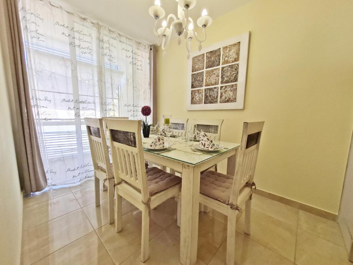 Beach Apartment Ivana Omiš Buitenkant foto