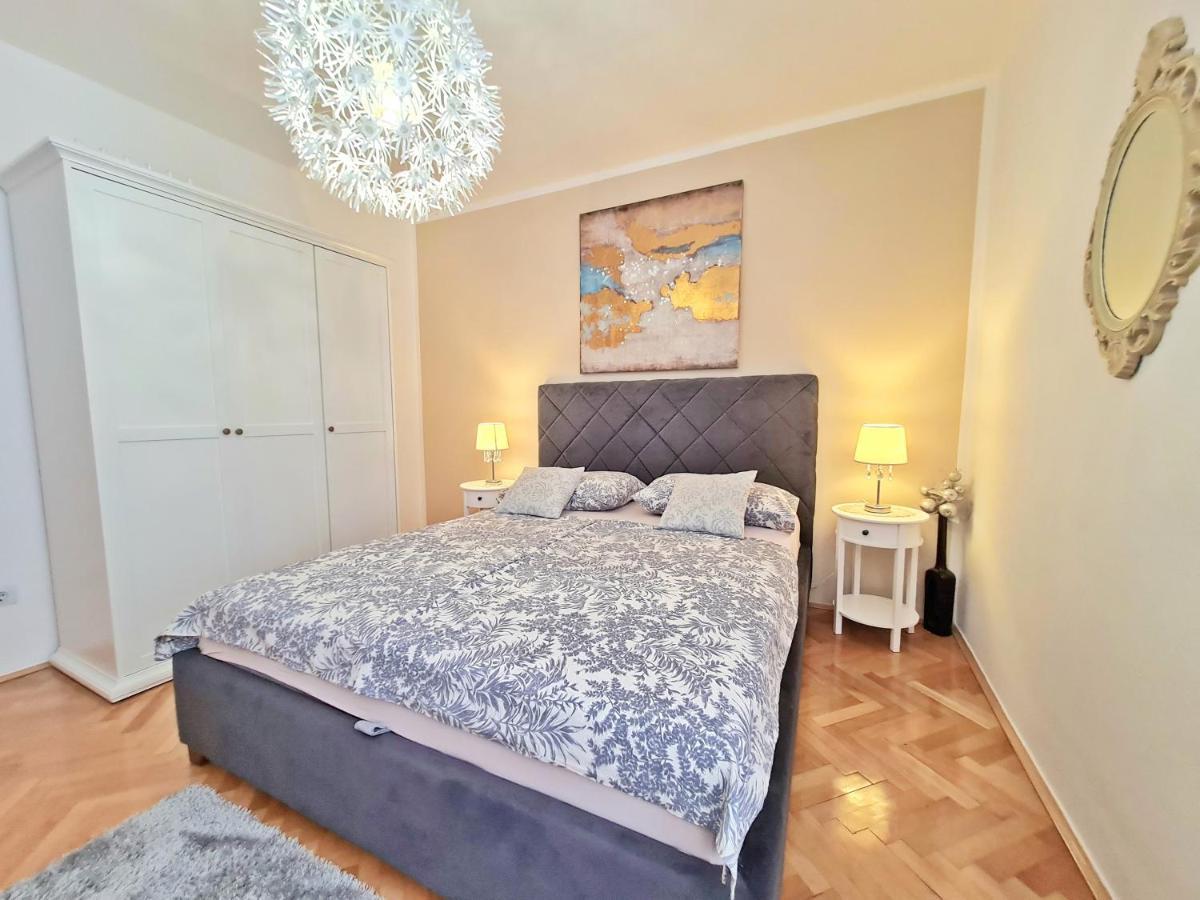 Beach Apartment Ivana Omiš Buitenkant foto
