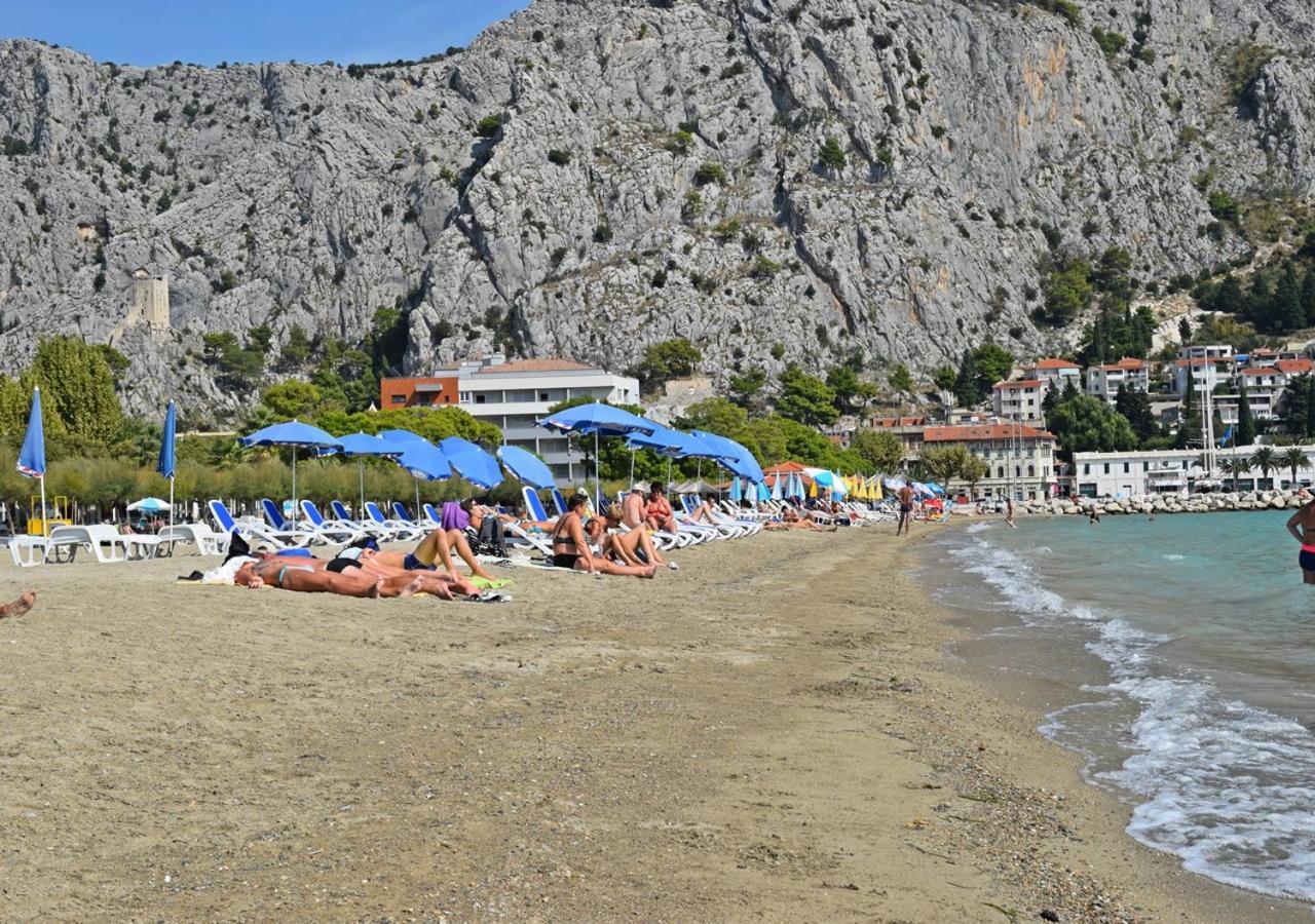 Beach Apartment Ivana Omiš Buitenkant foto